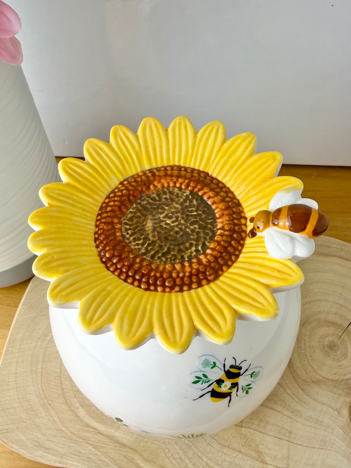 Blossom and Bloom Sunflower Oil Burner with 3D Bumble Bee