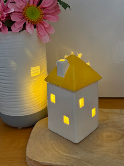 Blossom and Bloom small Light up Life is Bee-utiful house