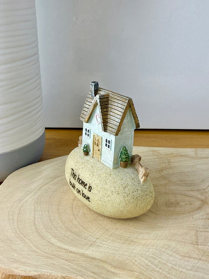 Pebble Lane Blue Cottage - This home is built on love