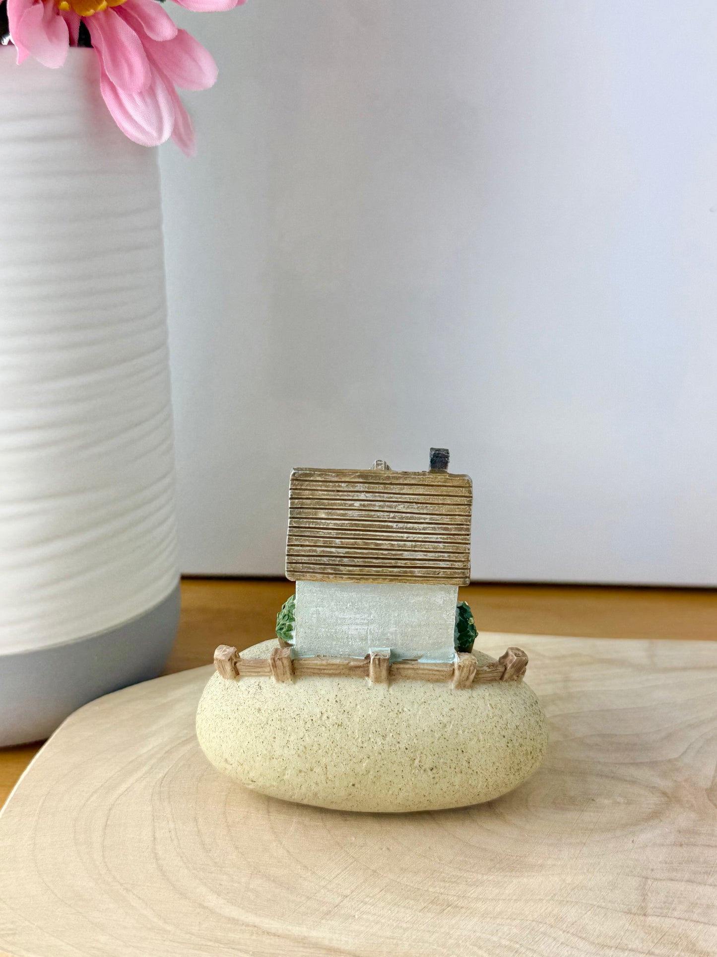 Pebble Lane Blue Cottage - This home is built on love