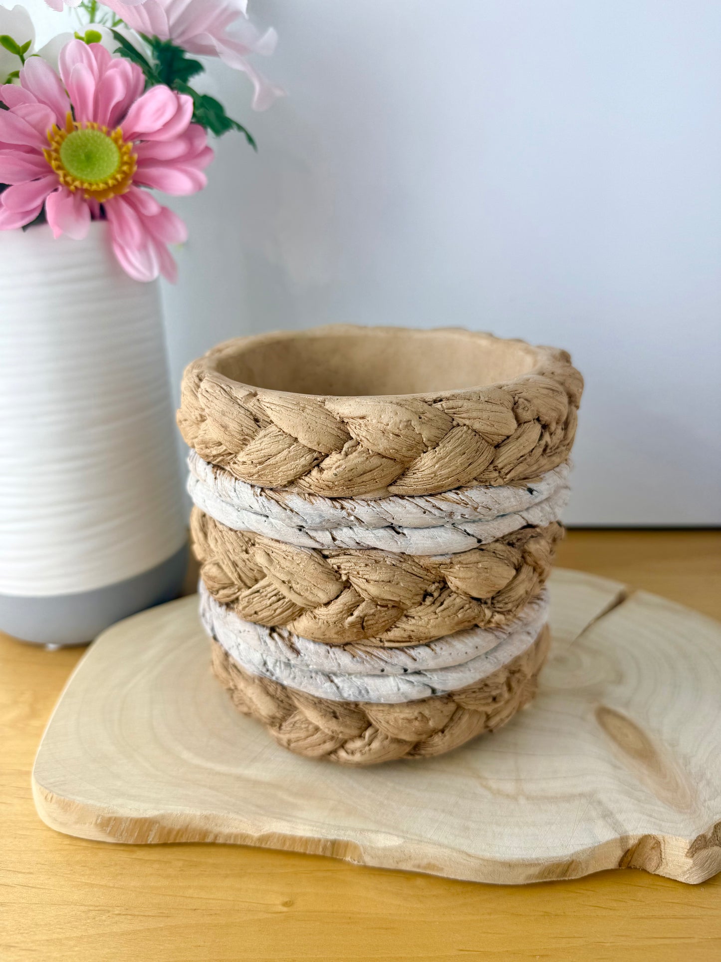Stone Weave 2 toned Ceramic Plant pot - small