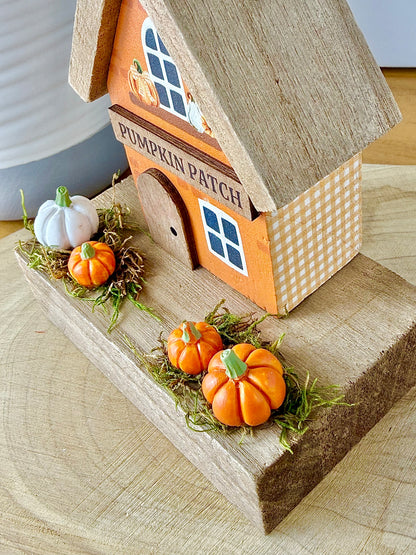 Autumn Wooden House - Pumpkin Patch