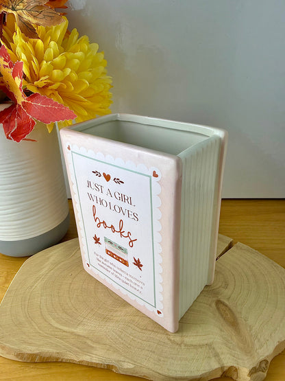 Cosy Chapter Decorateive Vase - Just a girl who loves books