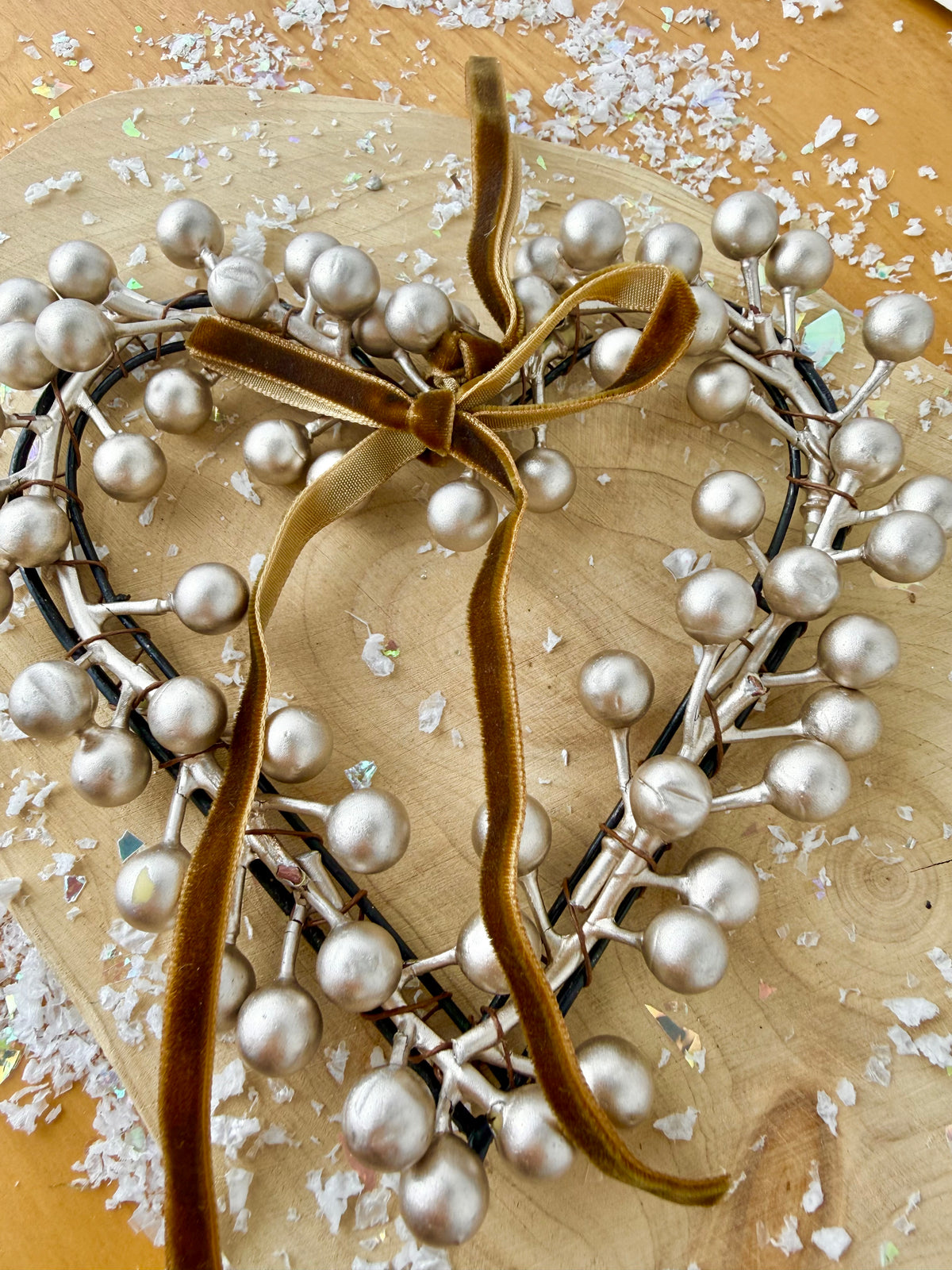 Champagne Berry Heart Wreath hanging decoration - 2 Sizes