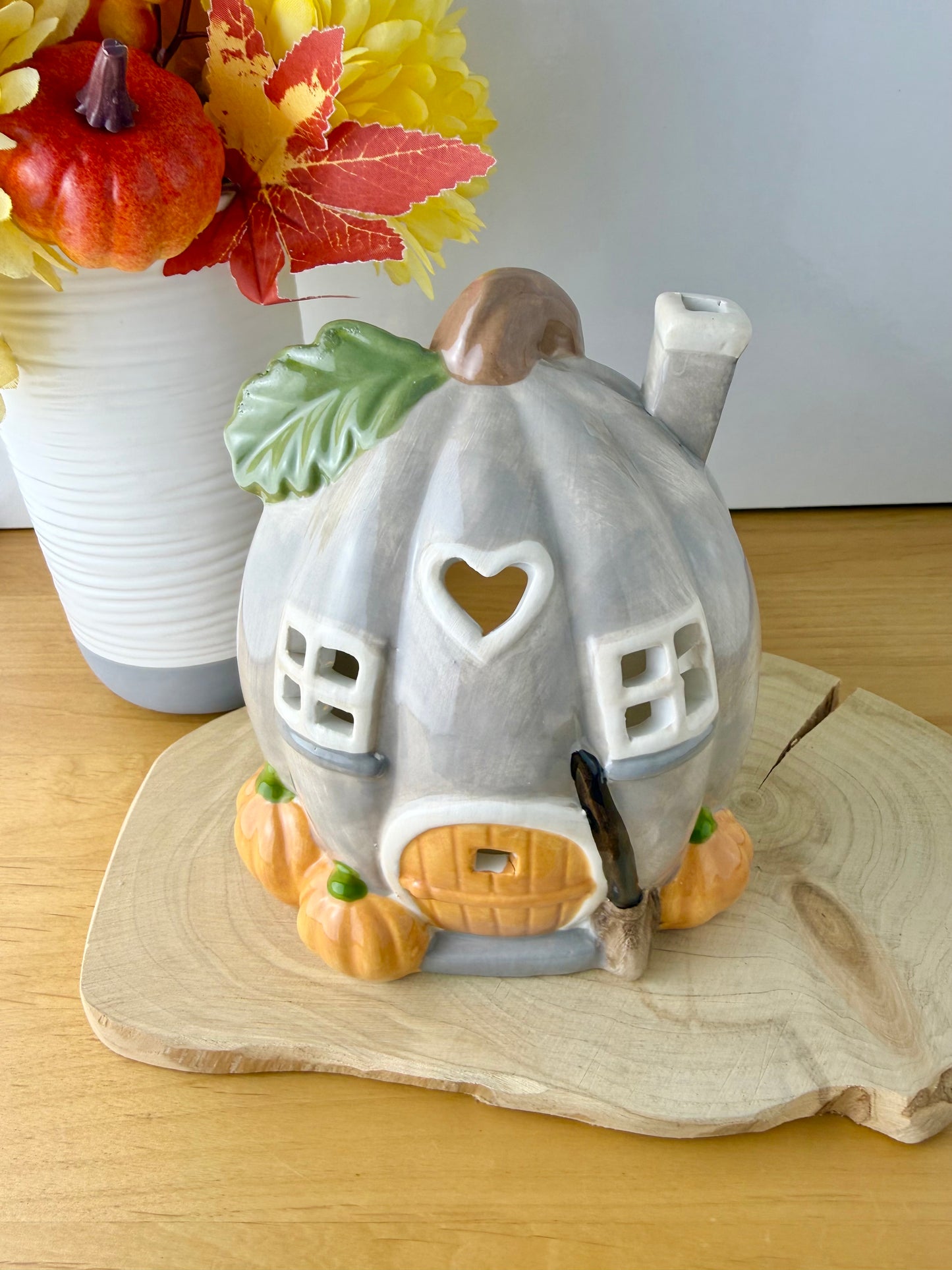 Harvest Home Pumpkin Tea Light Holder