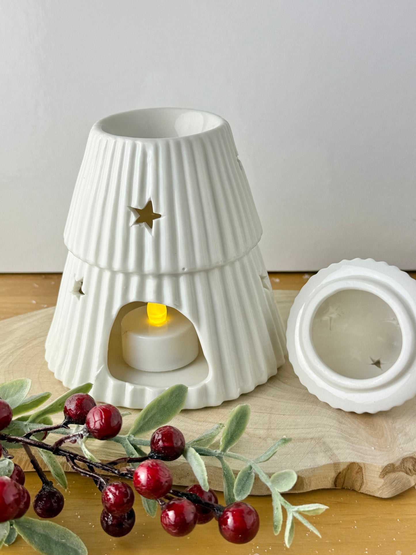 Ceramic Cream Christmas Tree T-light Holder