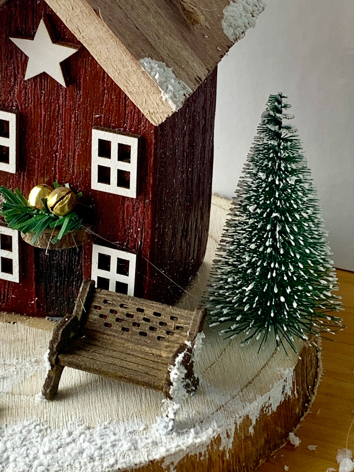 Christmas Cottage - Red with Bench & Street Light