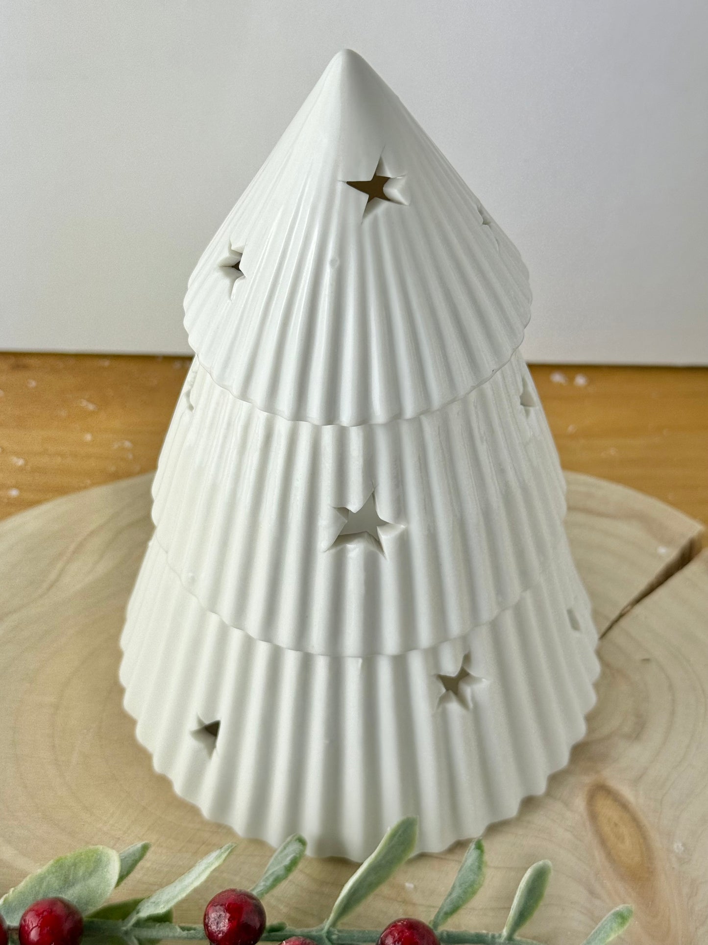 Ceramic Cream Christmas Tree T-light Holder
