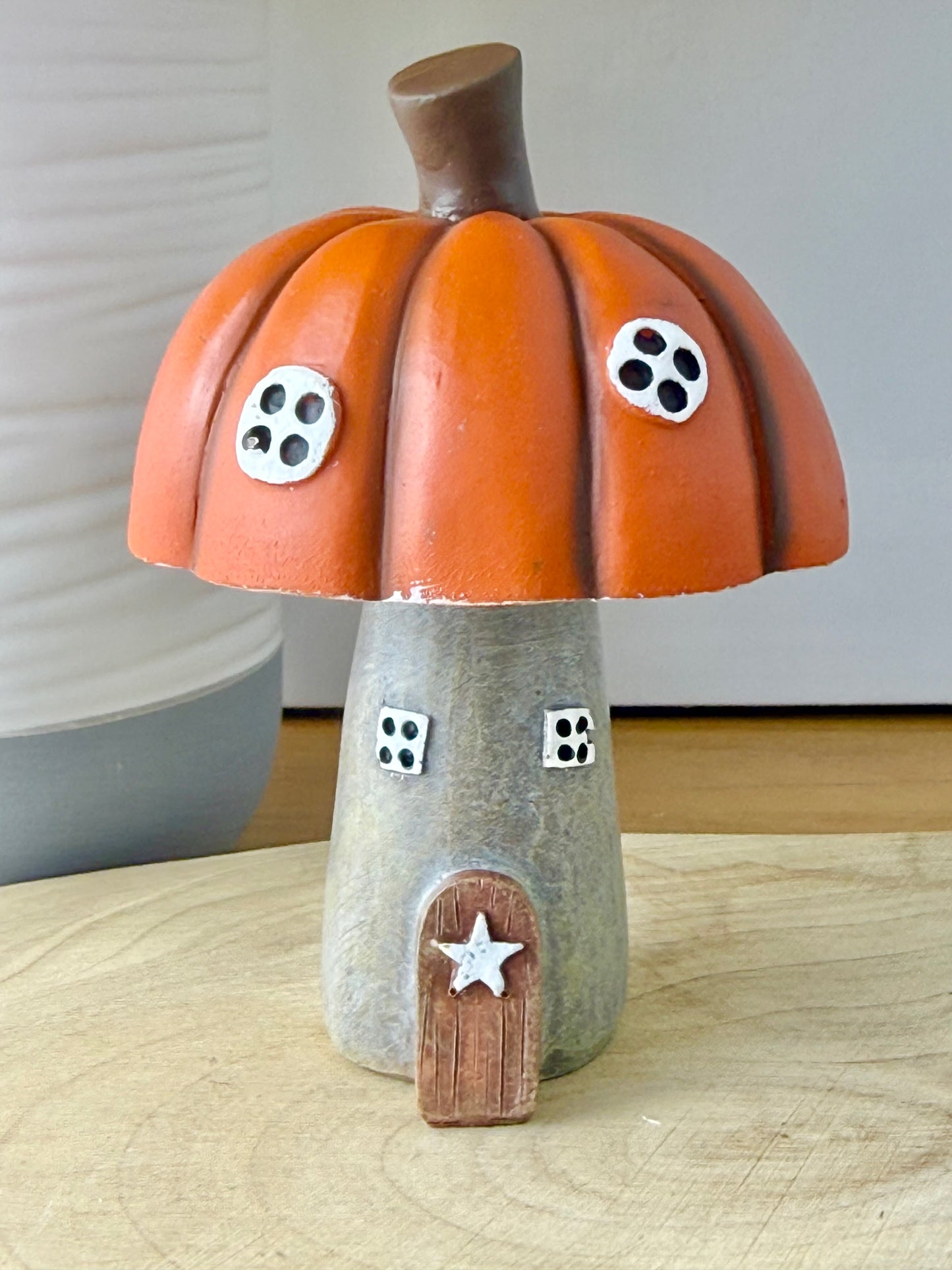Pumpkin Roof House