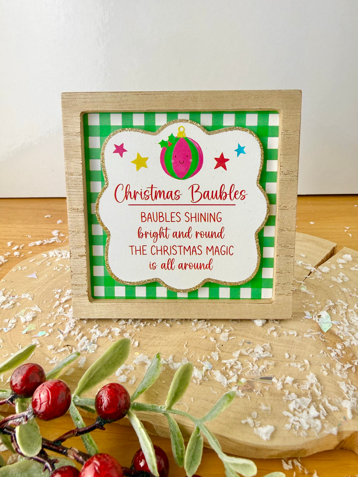 Festive Fun green & white novelty wooden easel signs