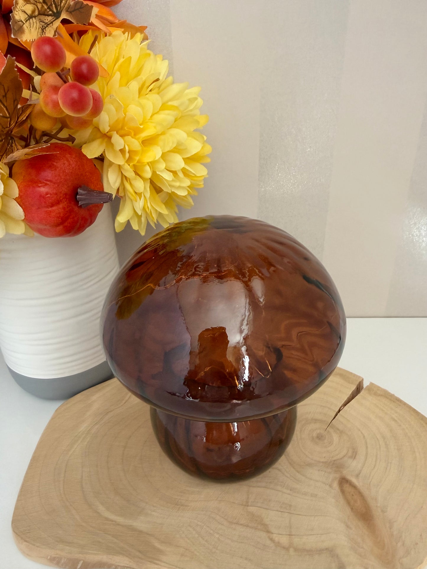 Glass Light up Mushroom - Brown