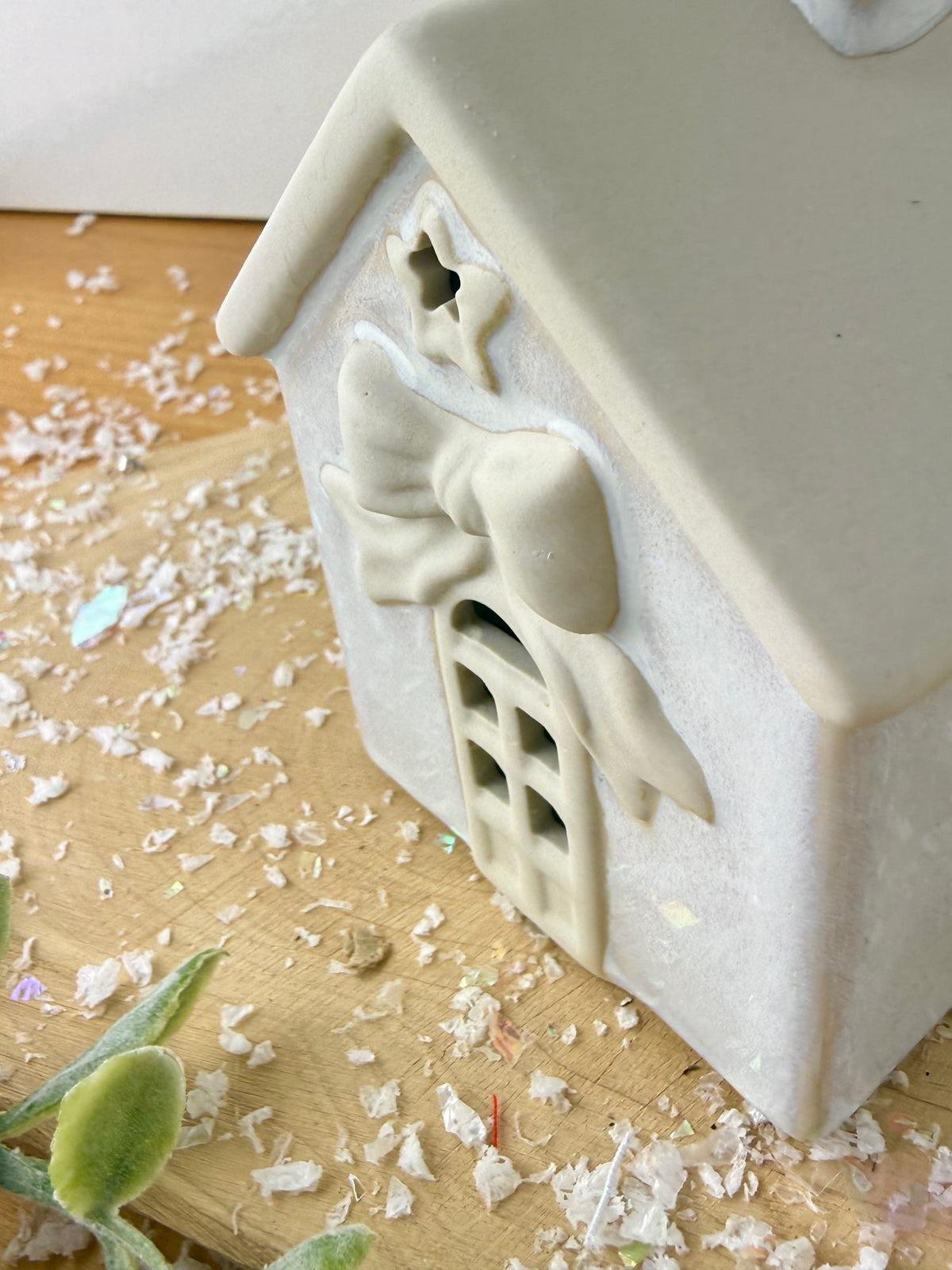 Light Up Natural Bow Ceramic House - 2 Sizes