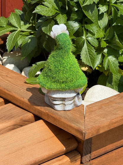 Small grassy garden gonk