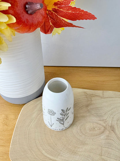 Gracefully Gifted Mini vase giftboxed - 4 designs