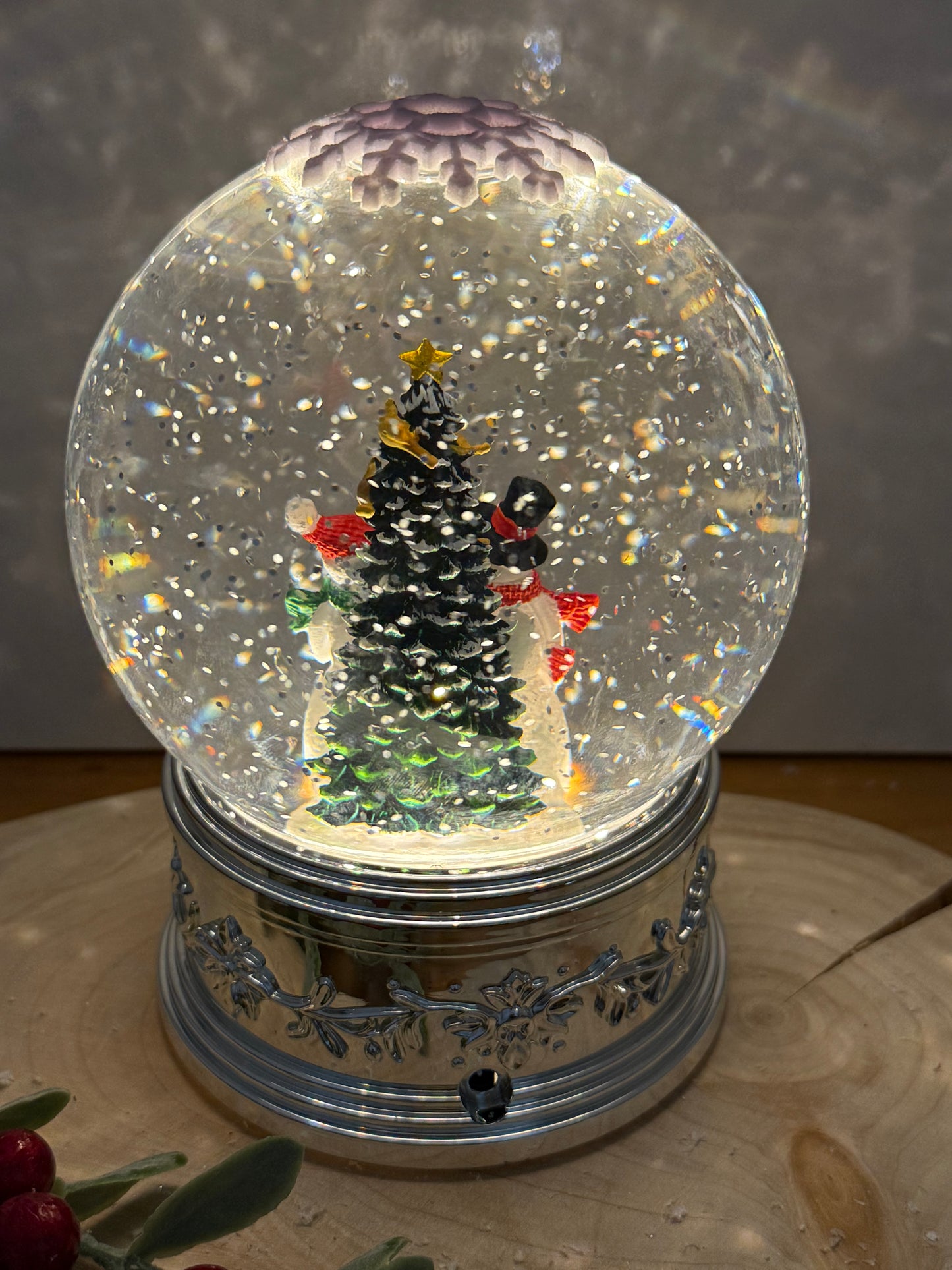 Santa LED Globe Water Spinner/ Snowglobe
