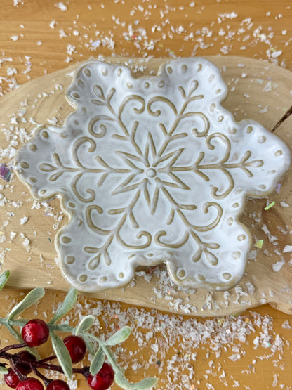 Natural Snowflake Ceramic Plate