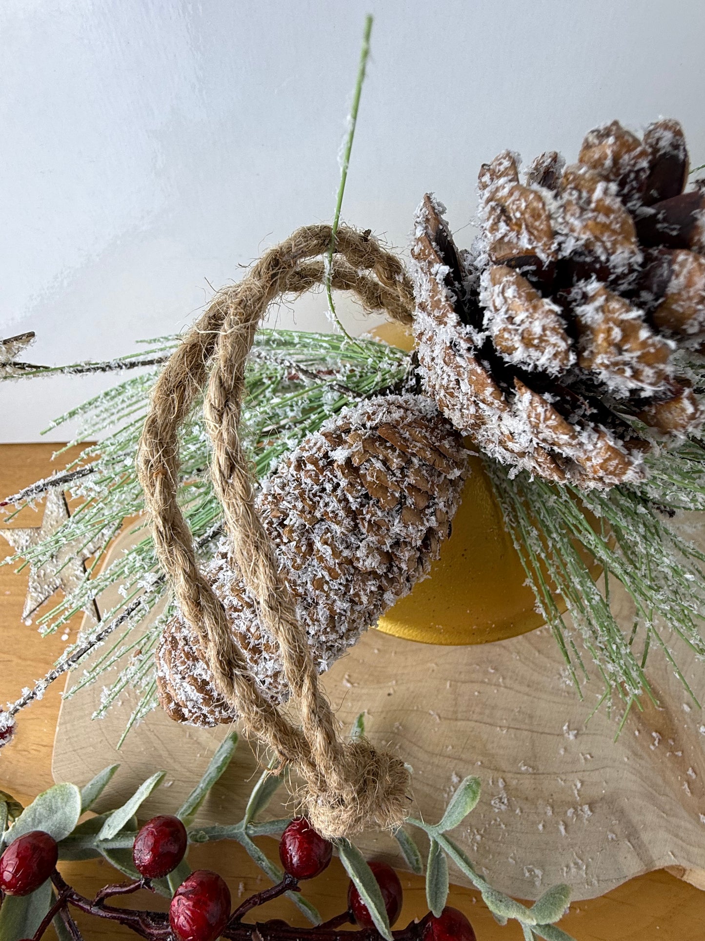 Metal Gold Christmas Bell