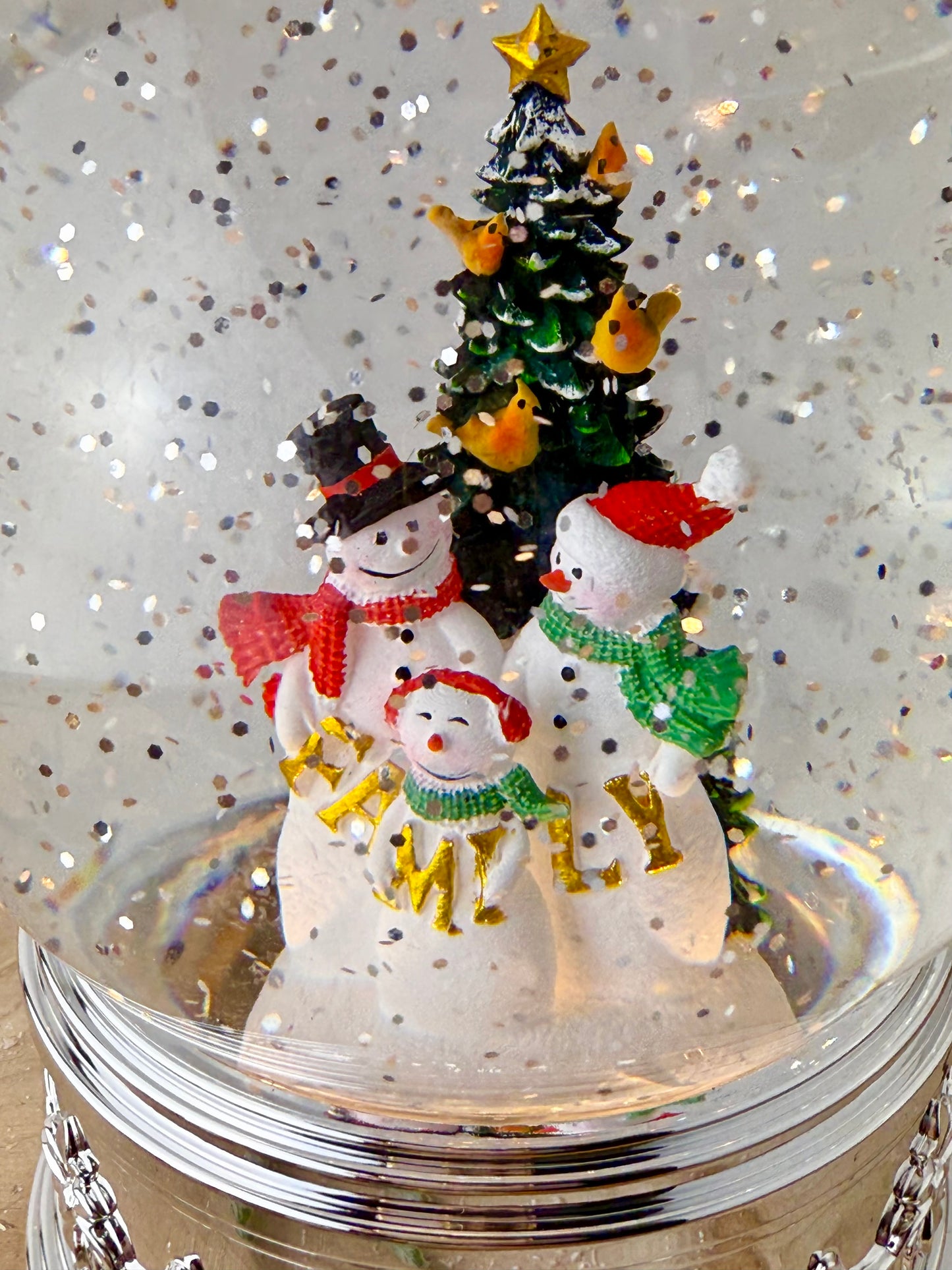 Santa LED Globe Water Spinner/ Snowglobe