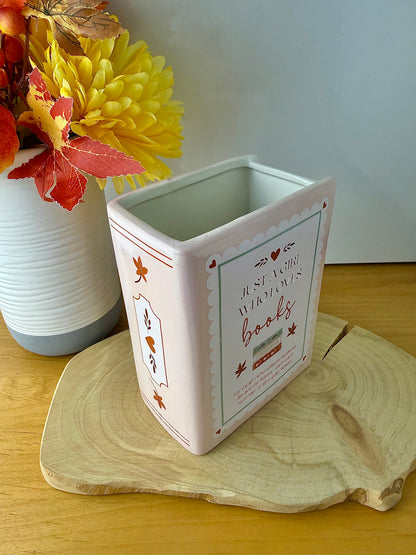 Cosy Chapter Decorateive Vase - Just a girl who loves books