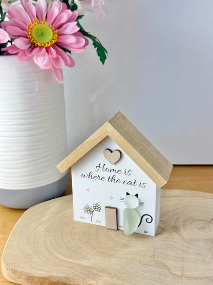 Pebble Glass House - Home is wehre the cat is