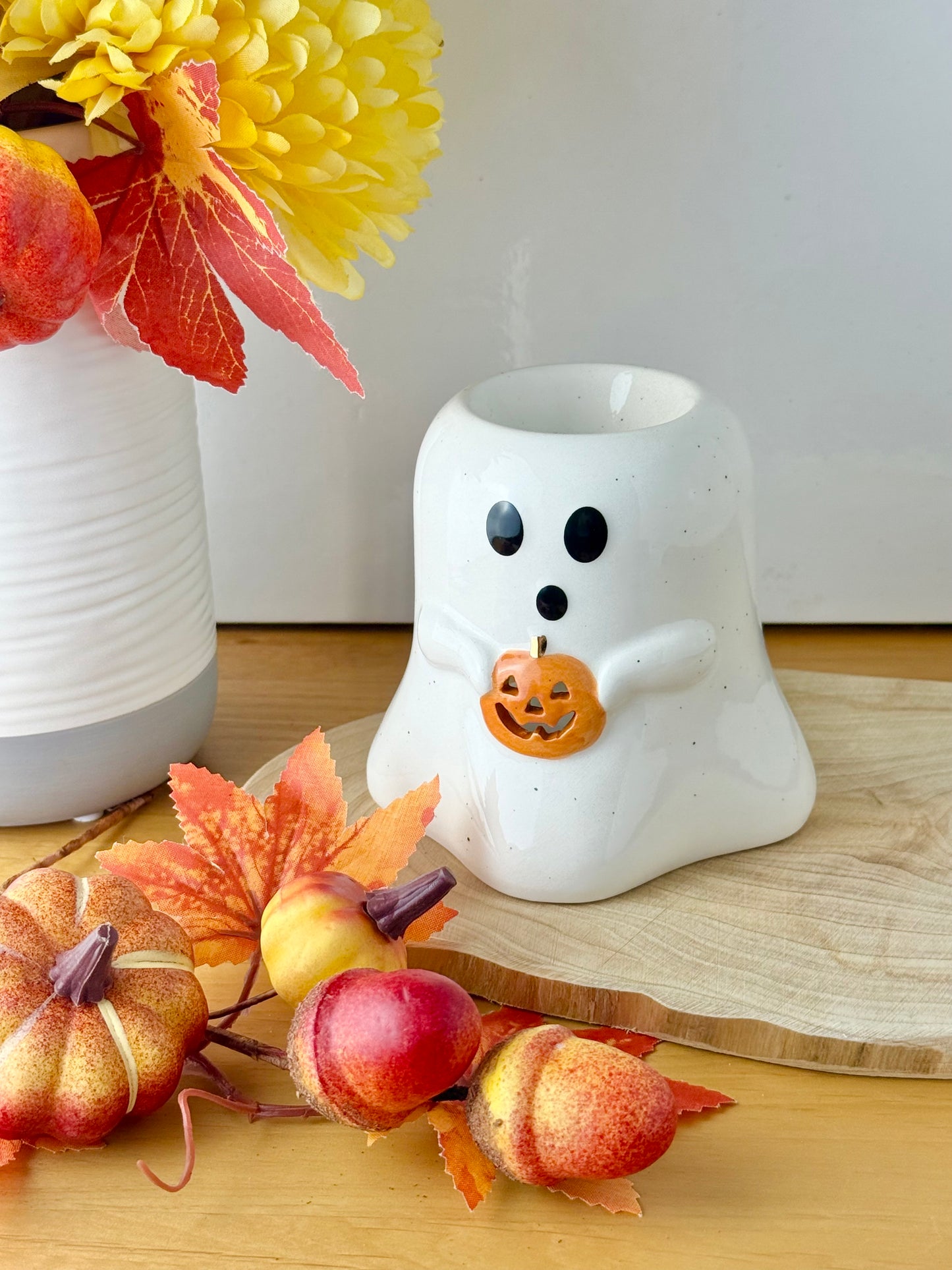 Ghost Shaped Oil Burner with pumpkin
