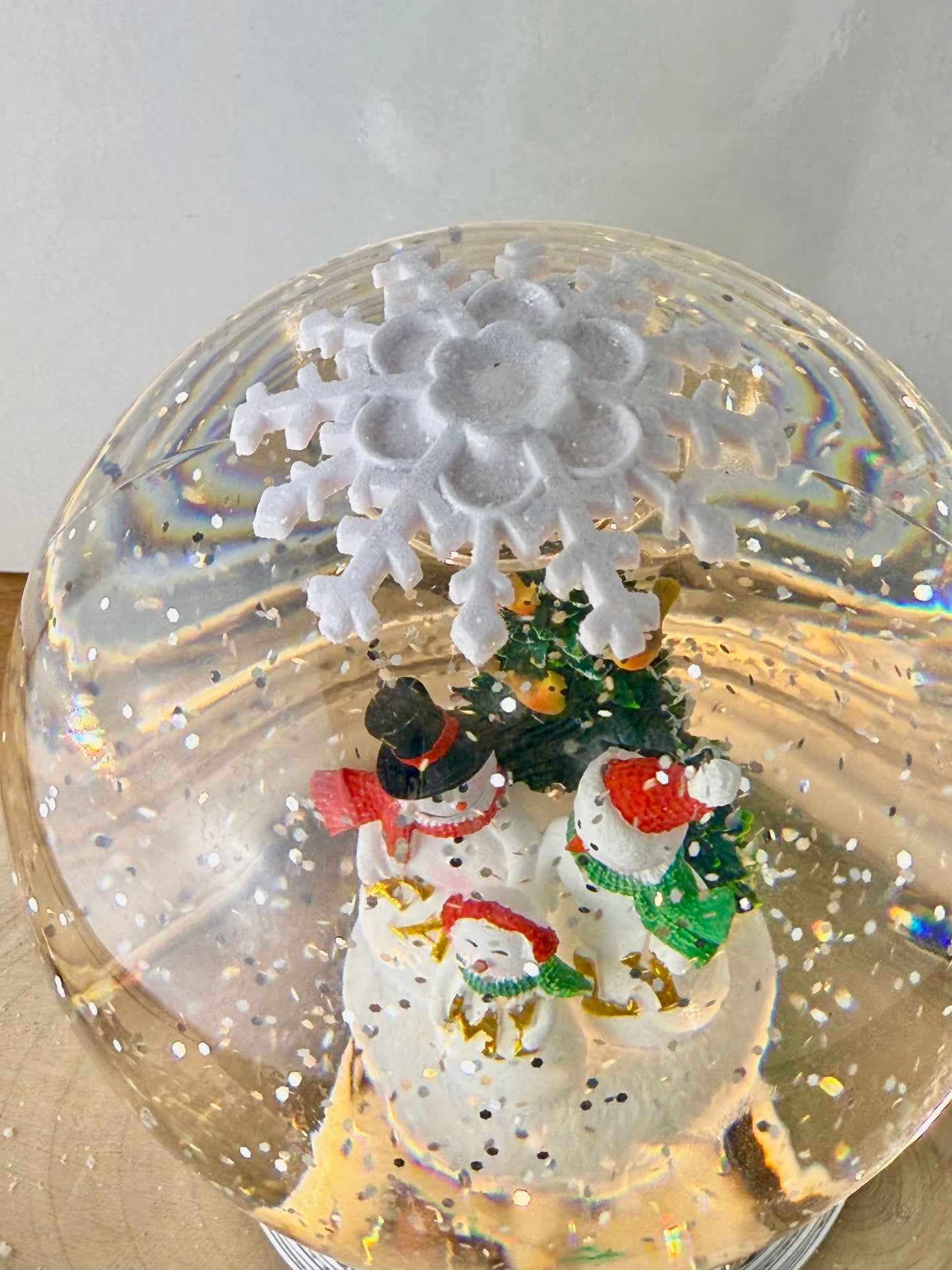 Santa LED Globe Water Spinner/ Snowglobe