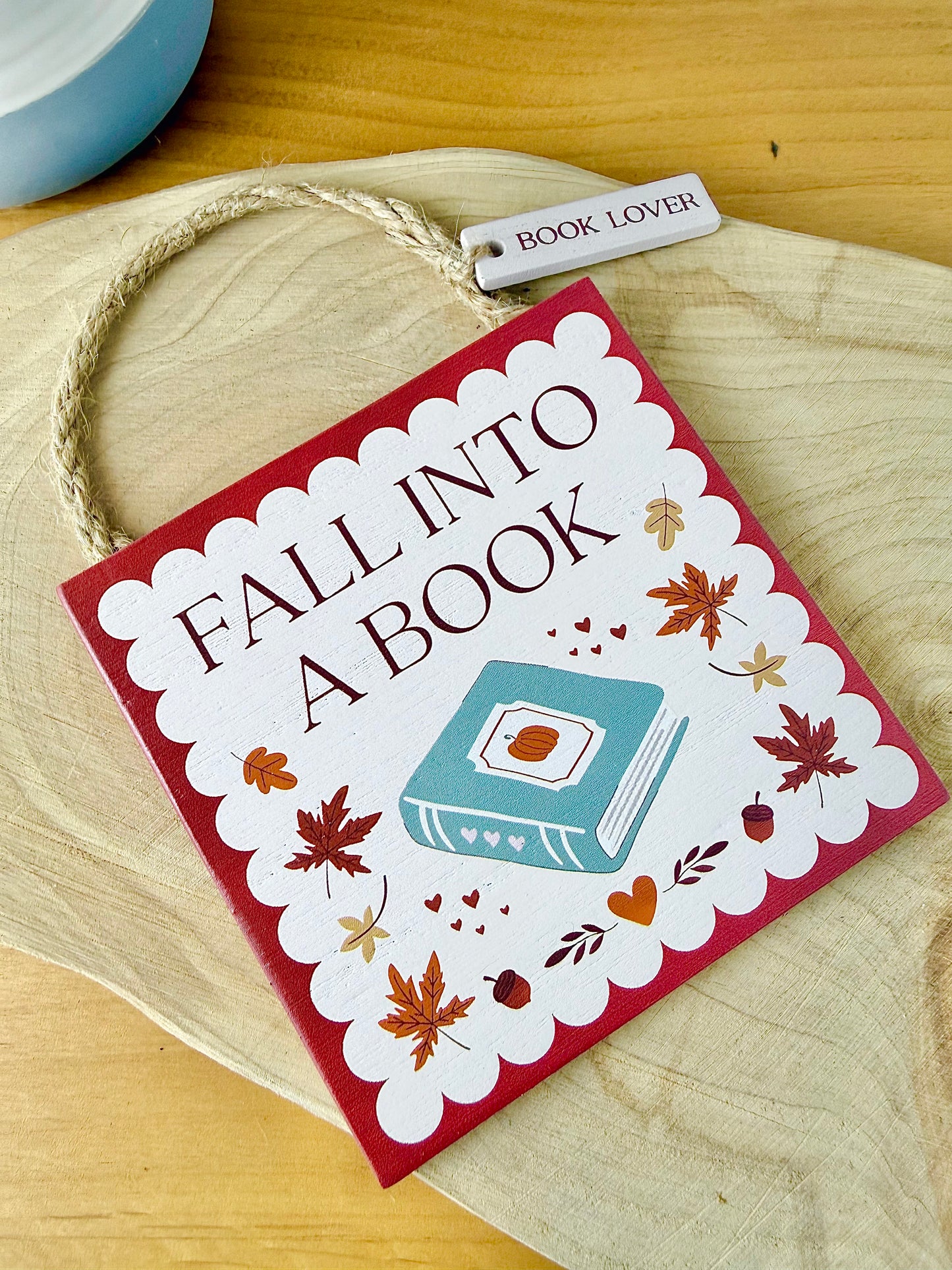 Cosy Chapters Wooden signs with book tag