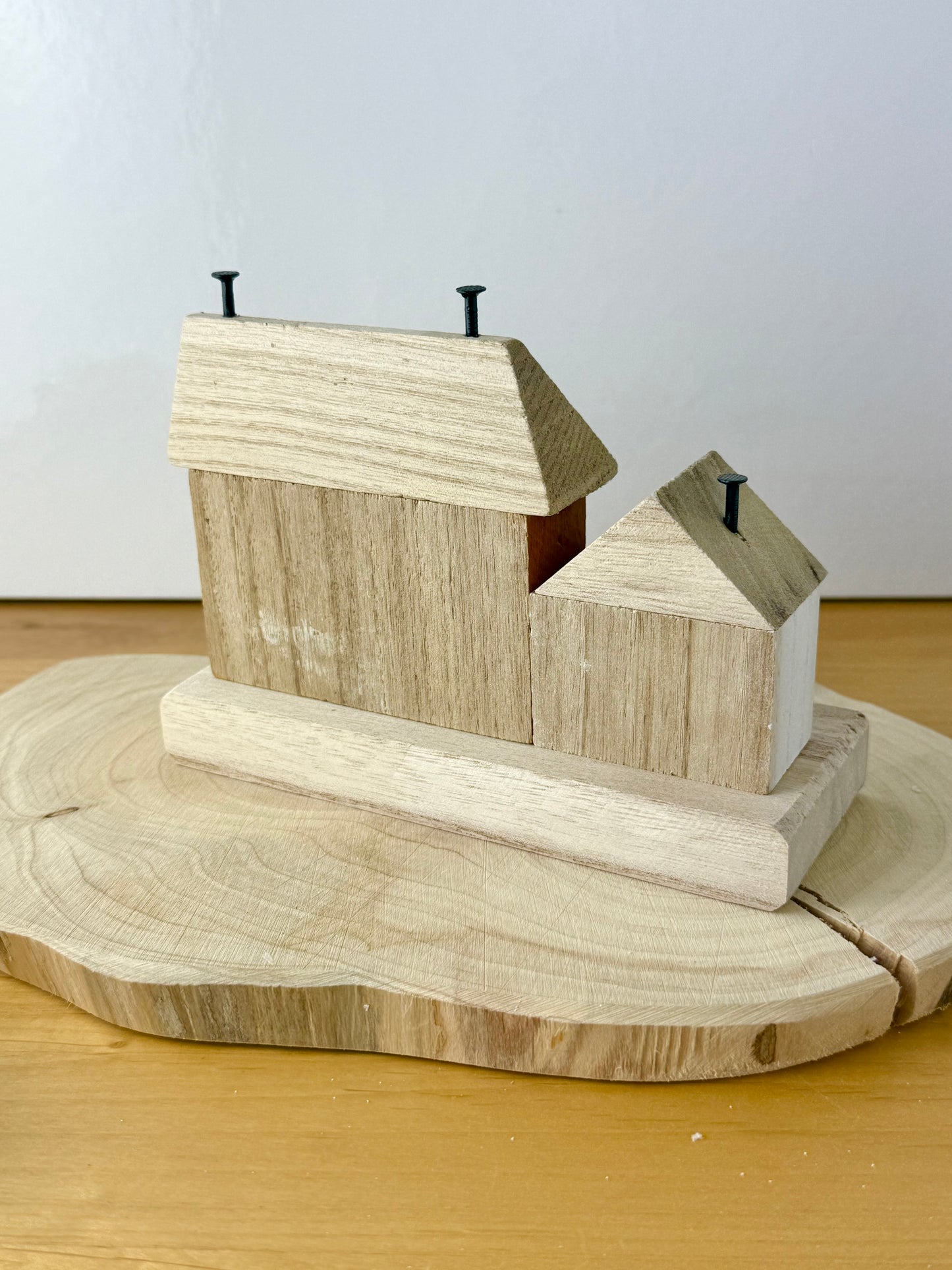 Autumn leaves & pumpkin wooden houses