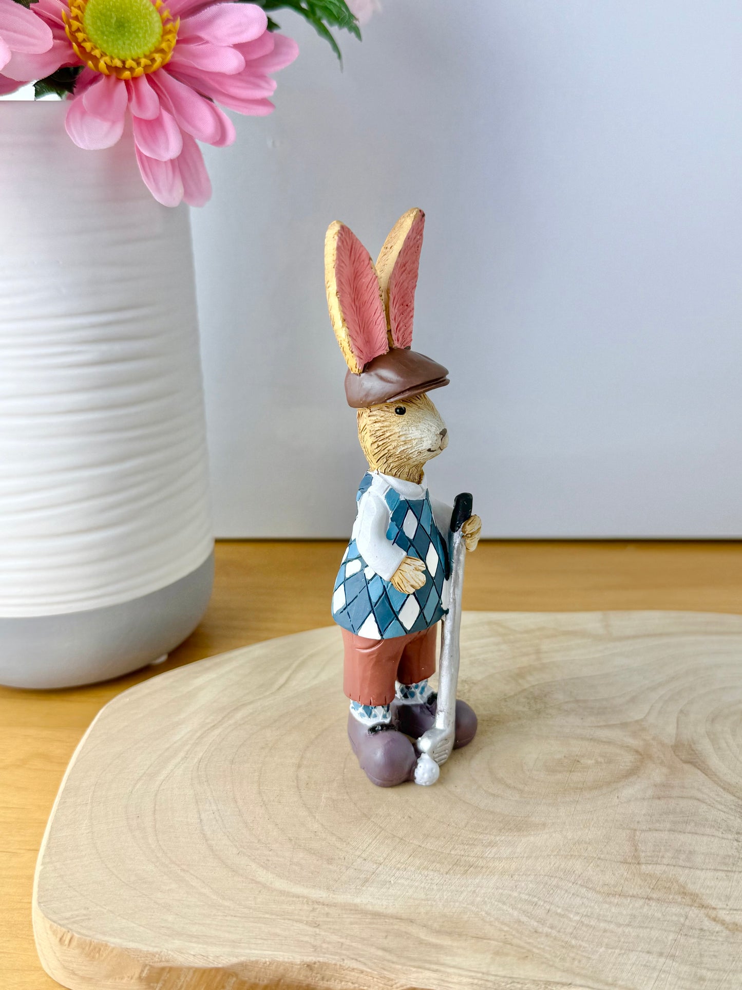Jasper Rabbit the Golfer