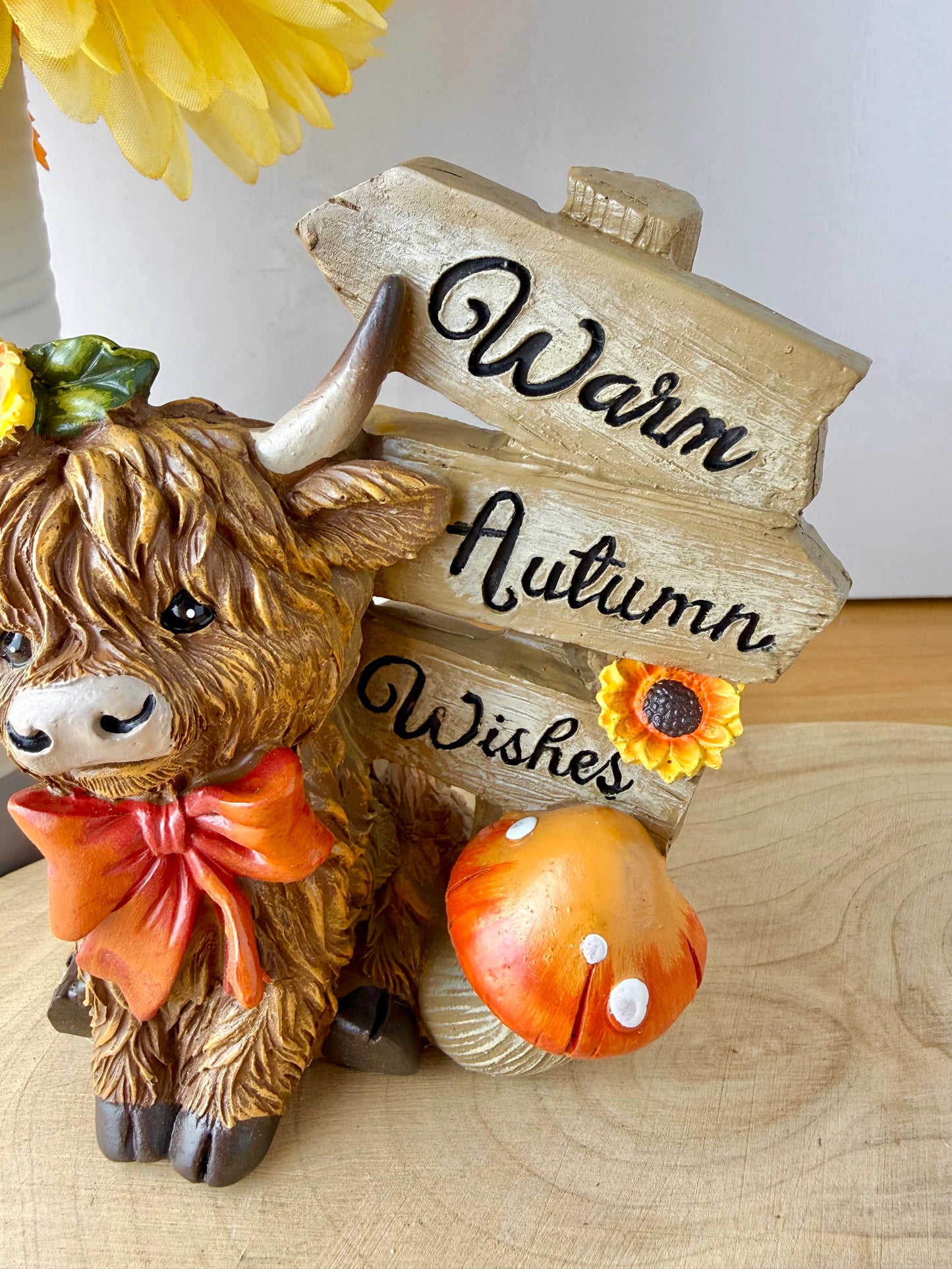 Highland Cow - Autumn Cows with signposts