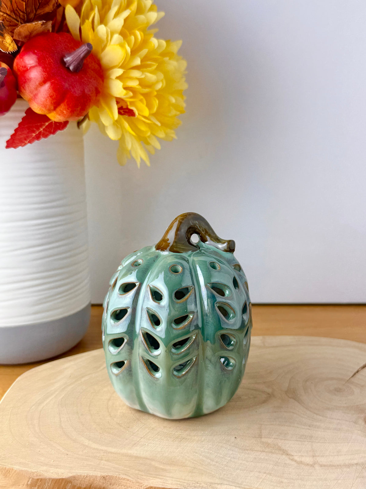 Light up Green ceramic pumpkin