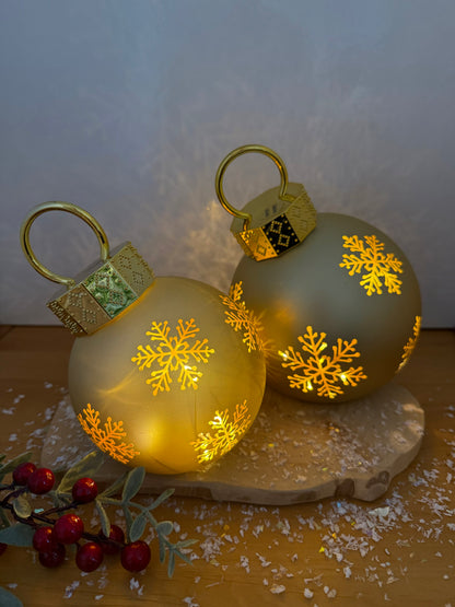 Christmas Light up Bauble - Gold