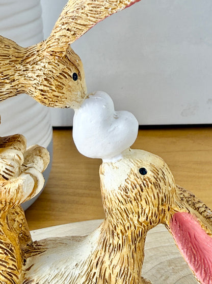 Jasper & Bonnie - White heart kissing bunnys