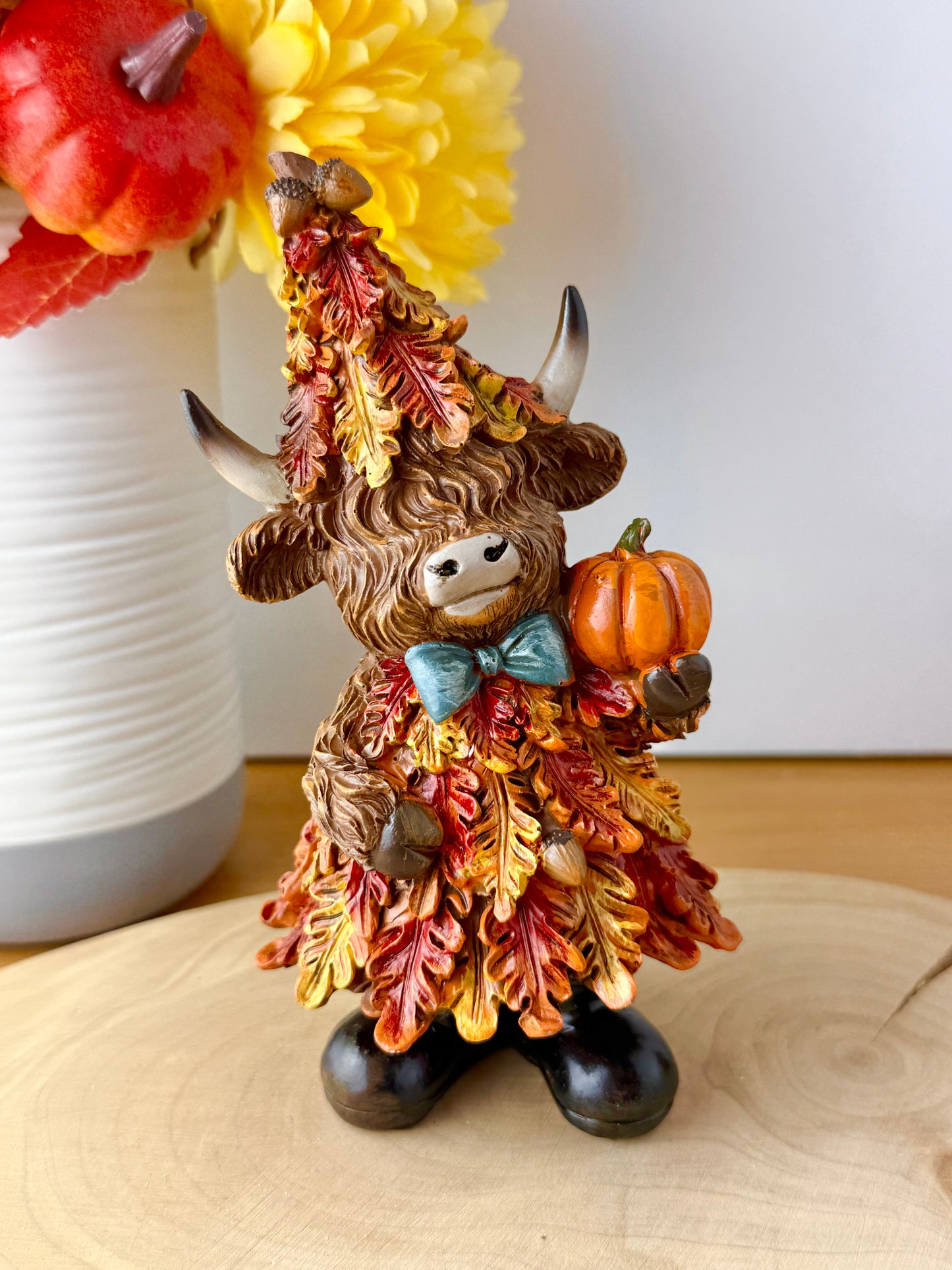 Highland Cow - Autumnal Outfits