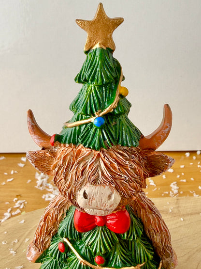 Highland Cow Christmas Tree - 2 Sizes