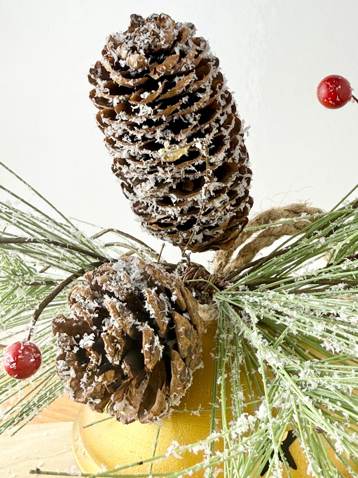 Metal Gold Christmas Bell