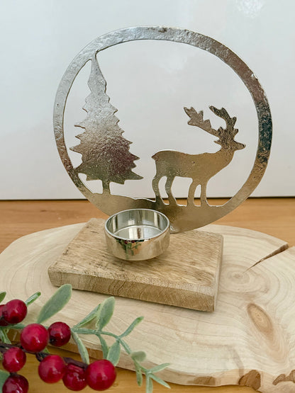 Round silver Christmas Scene T-light holder