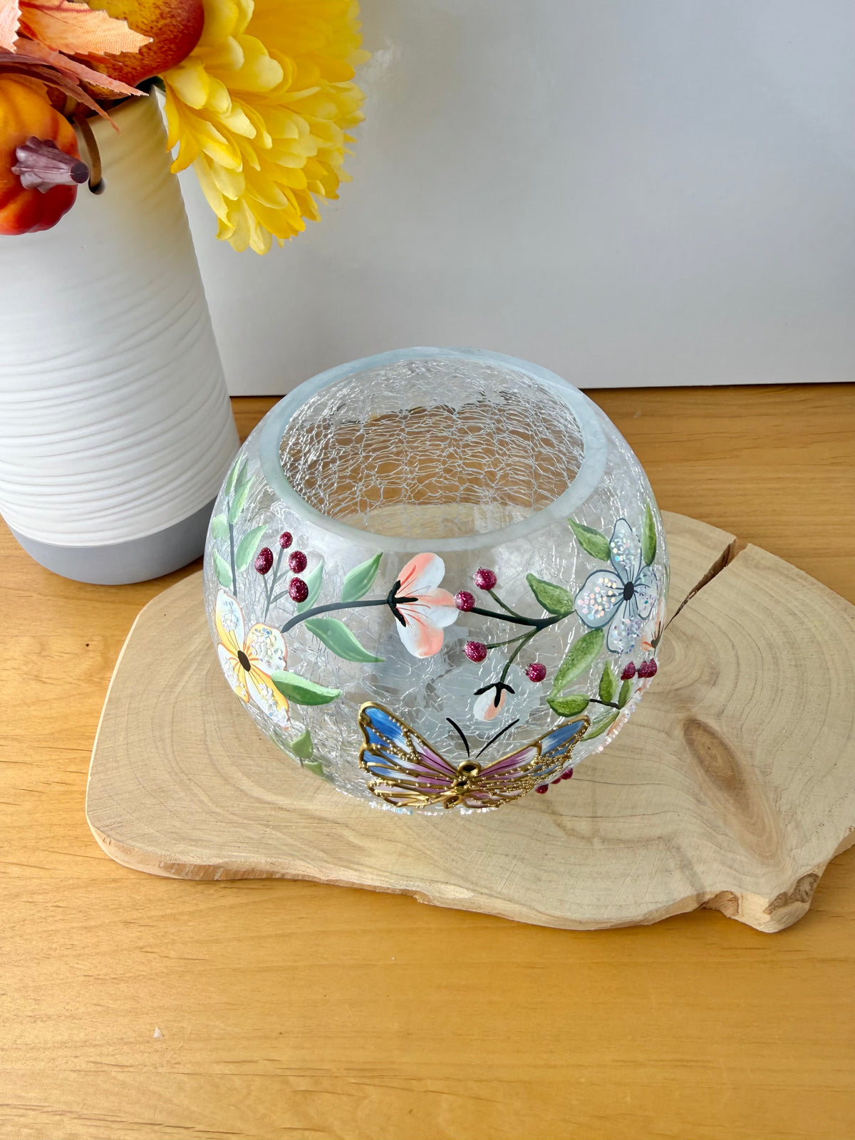 Pretty Butterfly Crackled glass Tealight Bowl