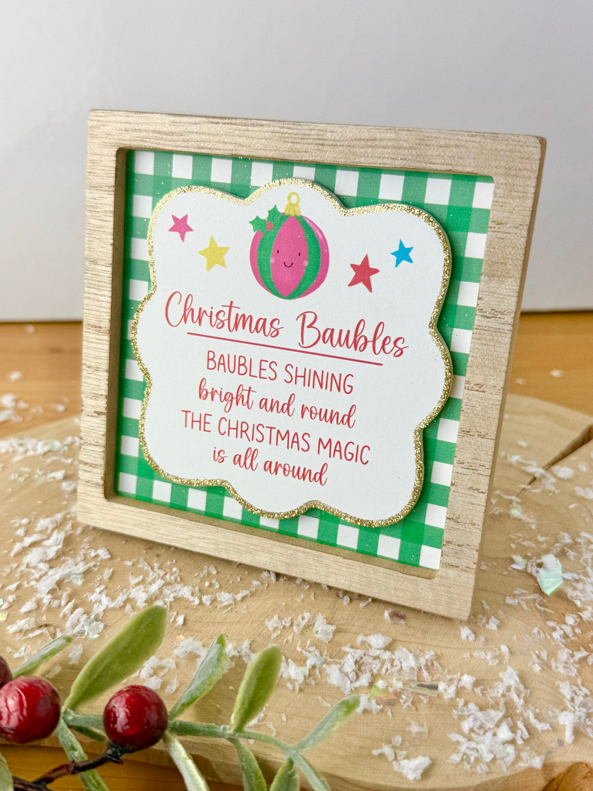 Festive Fun green & white novelty wooden easel signs