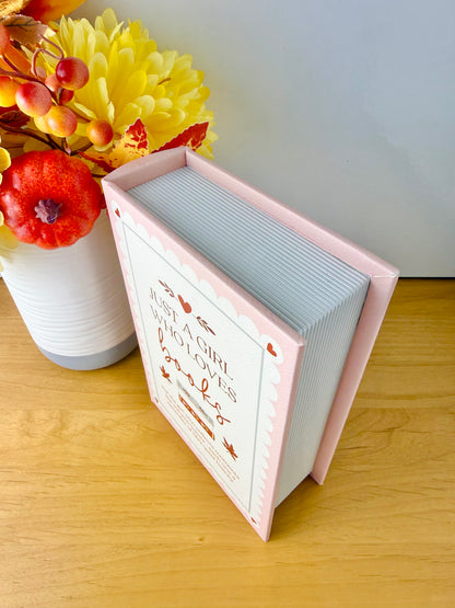 Cosy Chapter Wooden Book Box - Just a girl who loves books