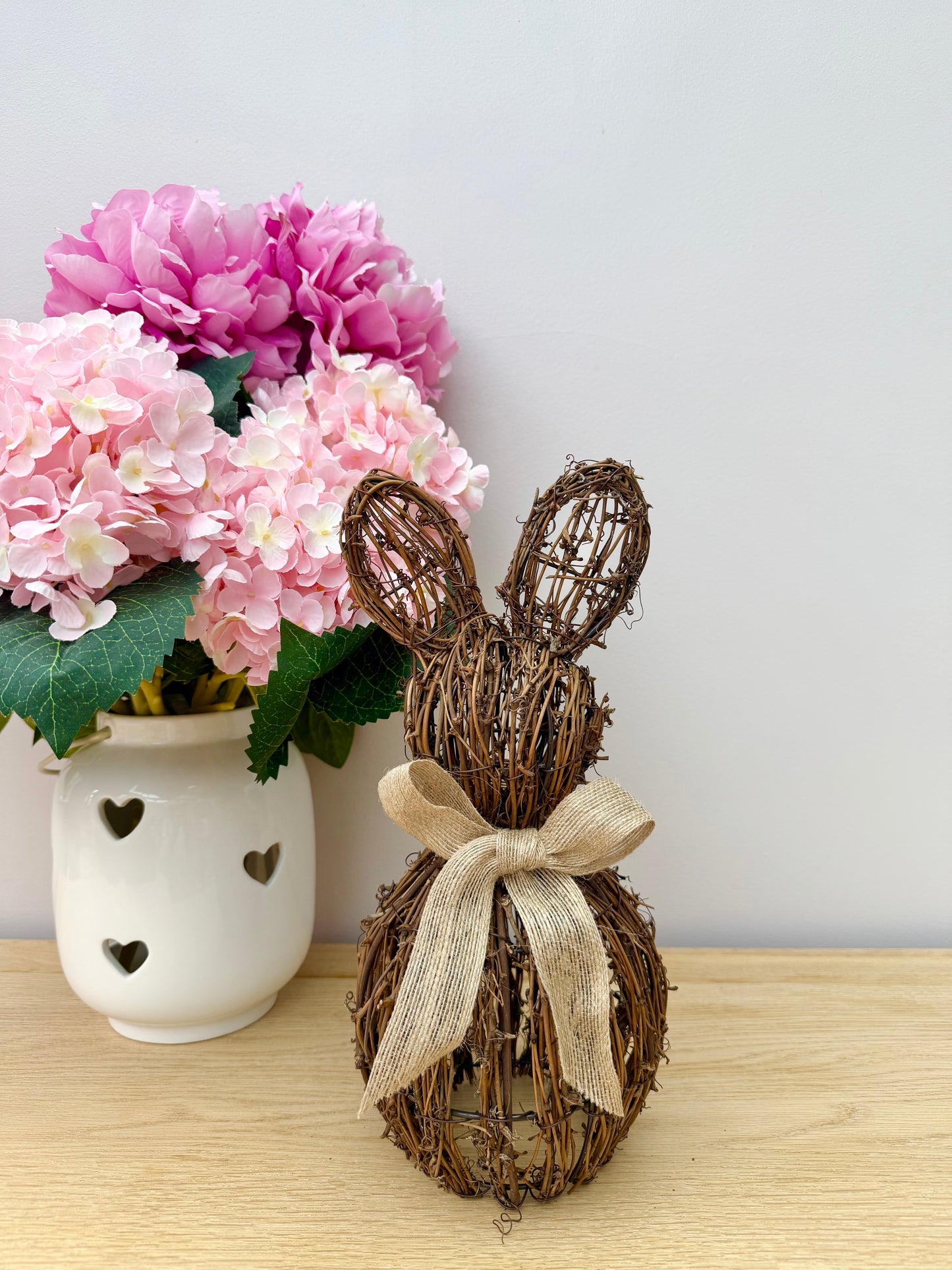 Rattan Spring Bunnys - 2 sizes