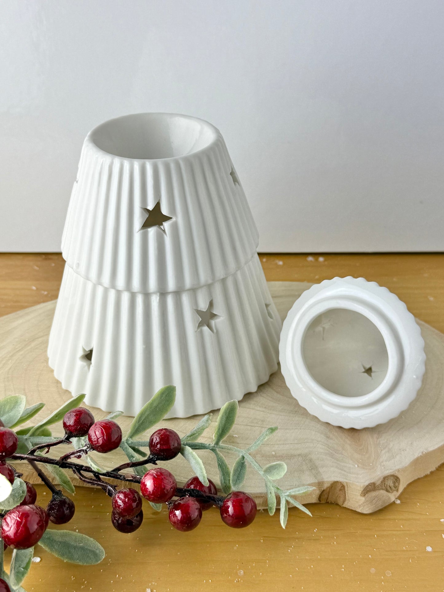 Ceramic Cream Christmas Tree T-light Holder