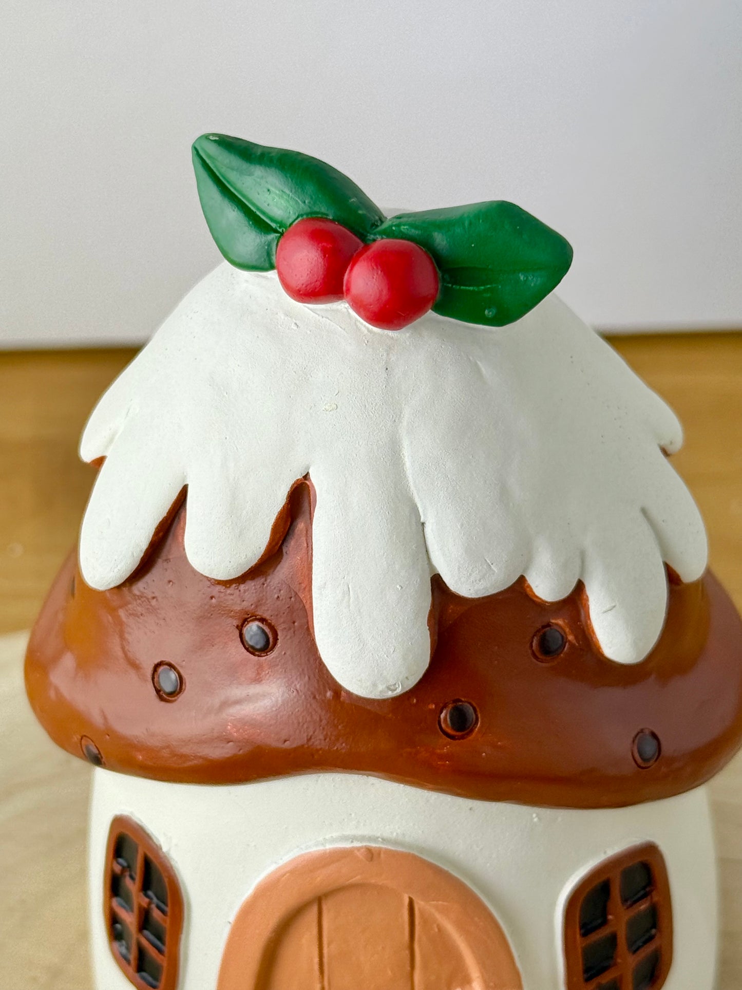 Christmas Pudding House - 2 sizes