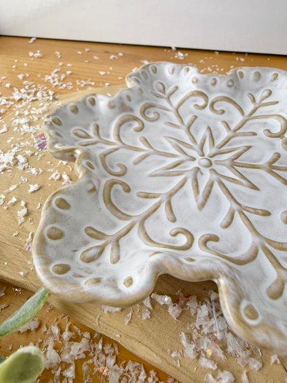 Natural Snowflake Ceramic Plate