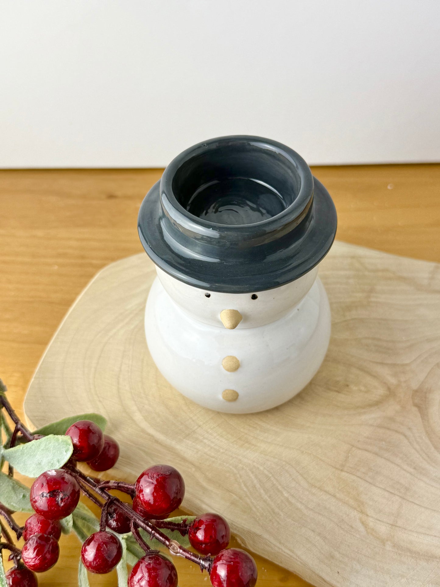 Snowman ceramic T-light holder