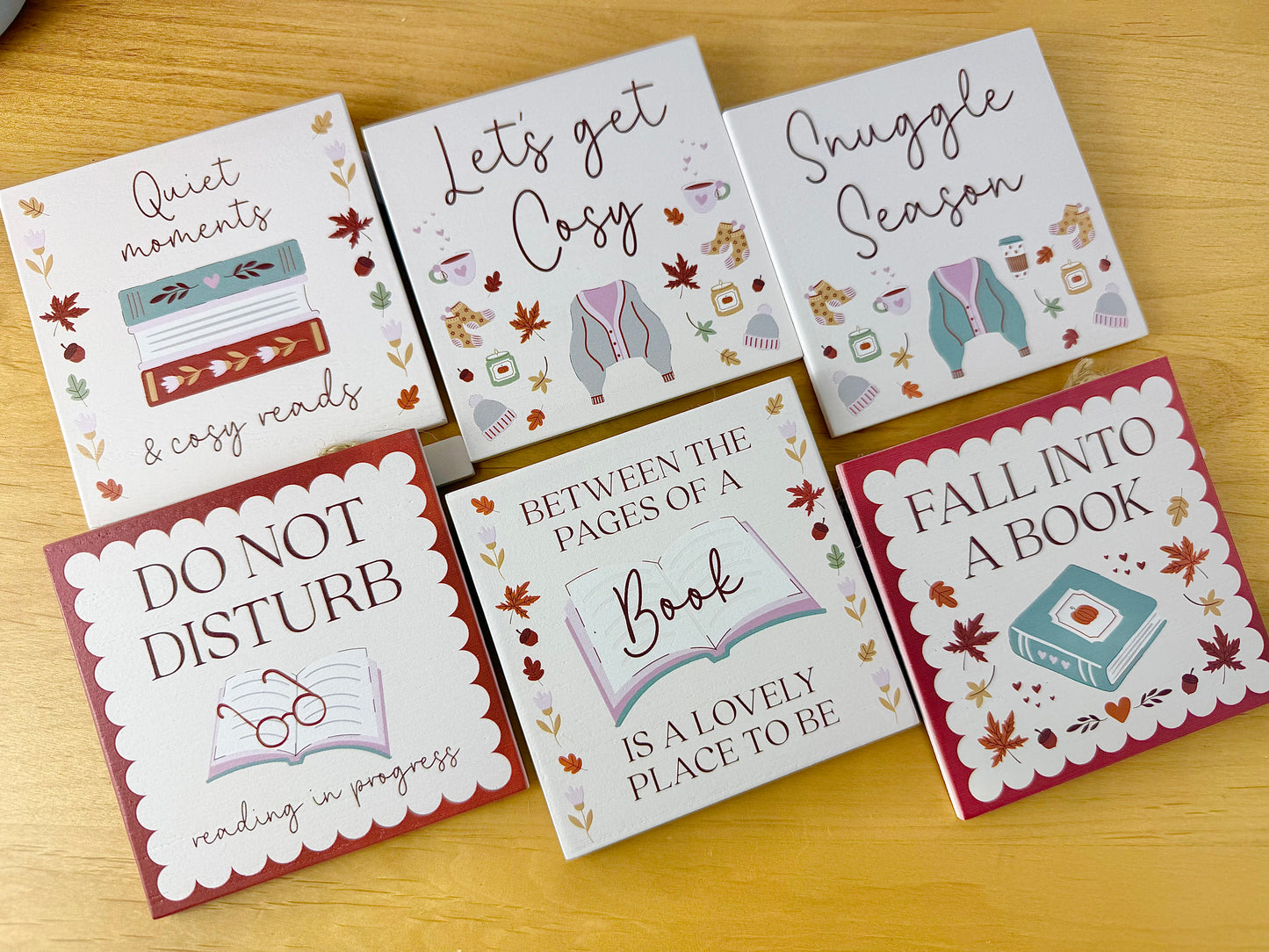 Cosy Chapters Wooden signs with book tag