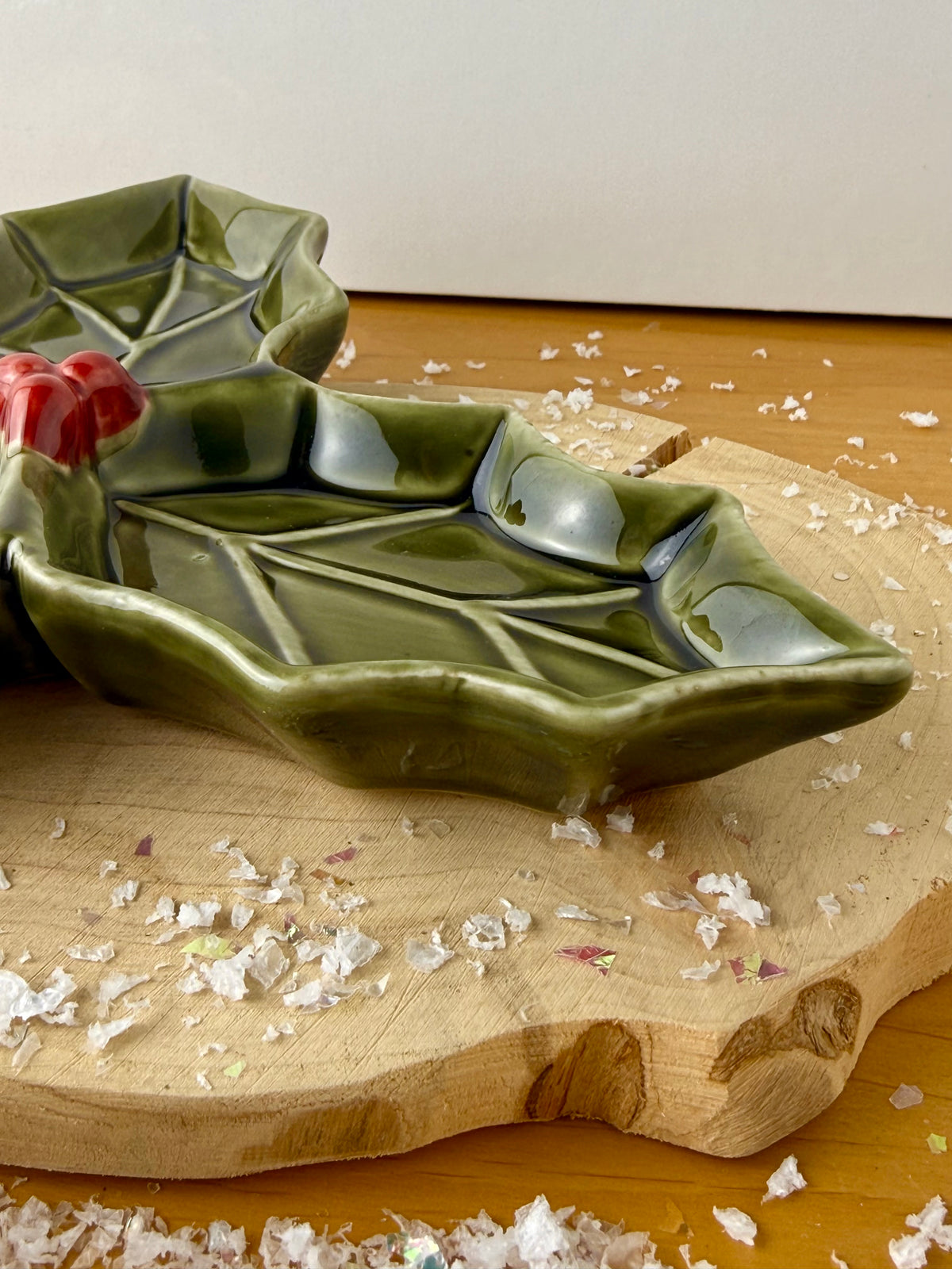 Dark Green Holly Shaped Dish