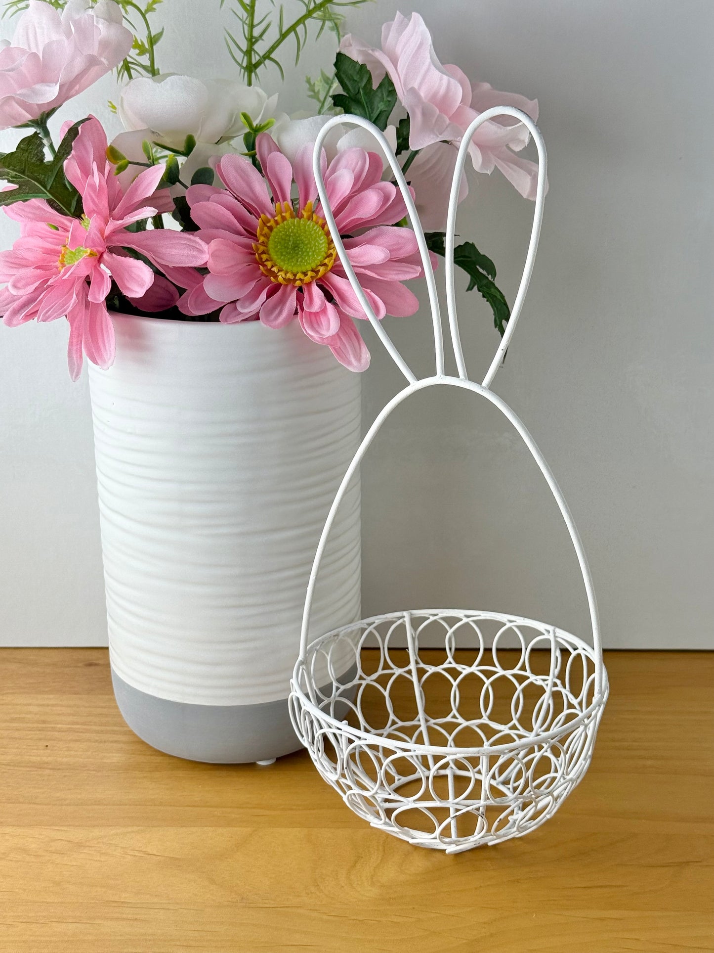 White wire rabbit baskets - 2 sizes