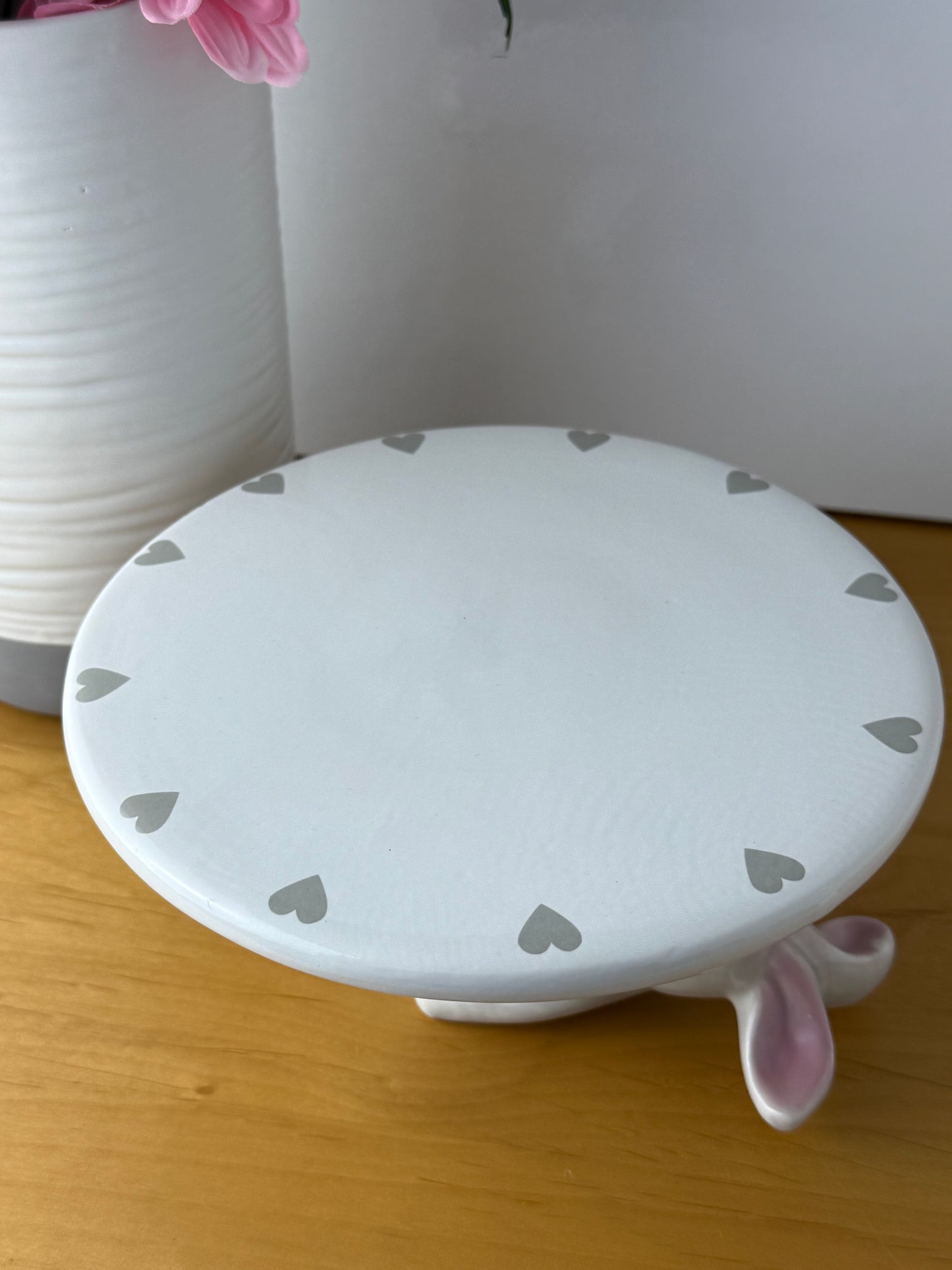 Ceramic Rabbit 6" Grey Cakestand / Display Plate