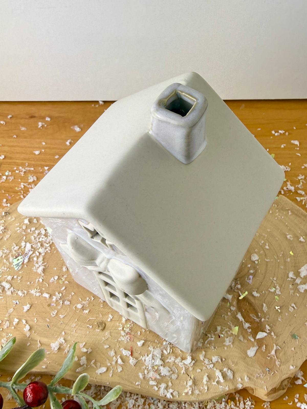 Light Up Natural Bow Ceramic House - 2 Sizes
